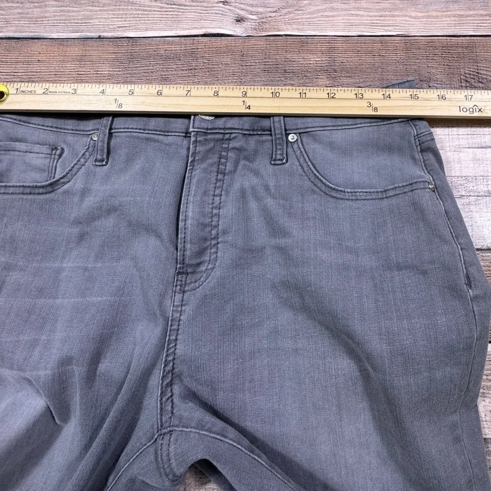 Chicos So Slimming Girlfriend Slim Leg Ankle Jeans Grey Size 1R‎ US 8R Stretch